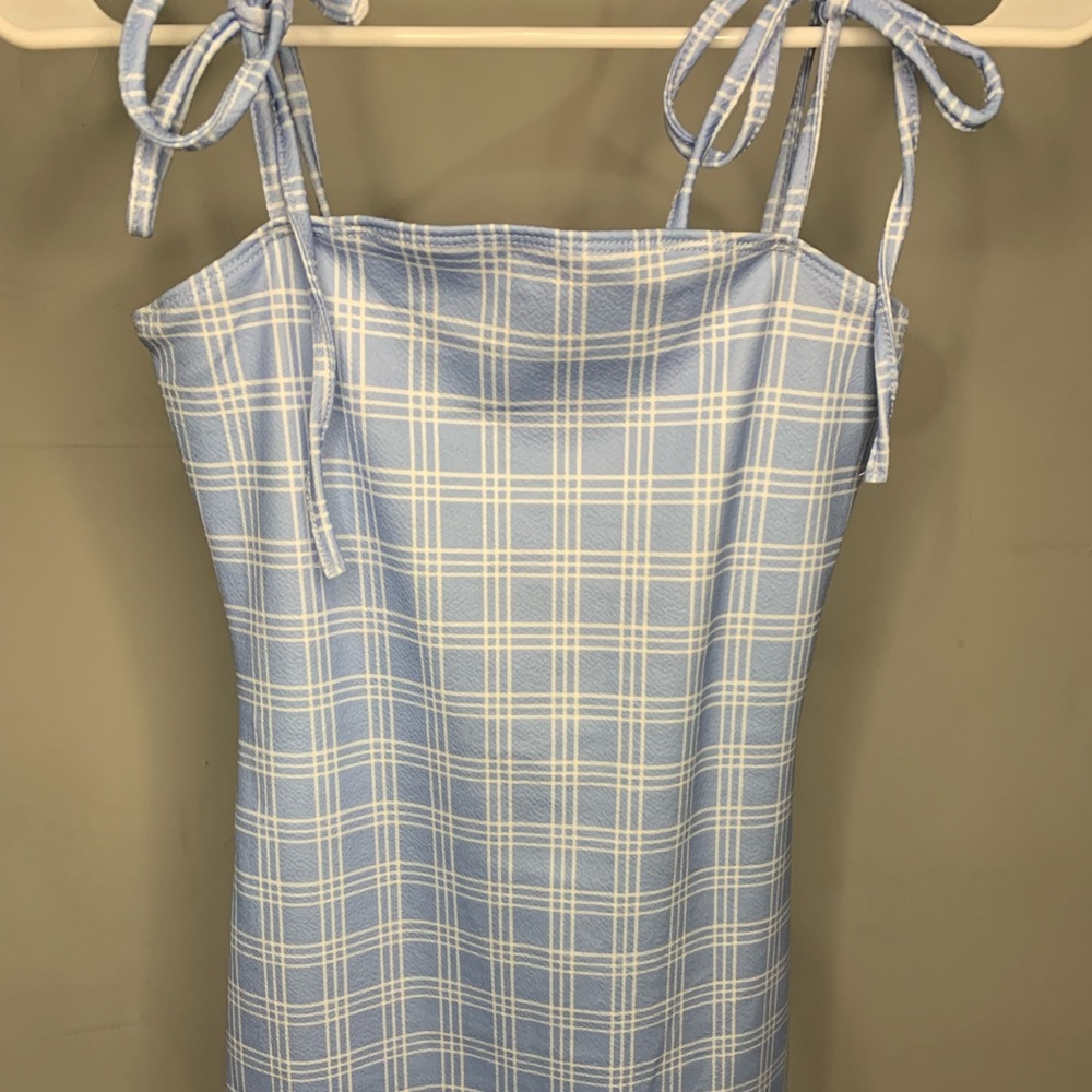 Size: S Color: Blue, White